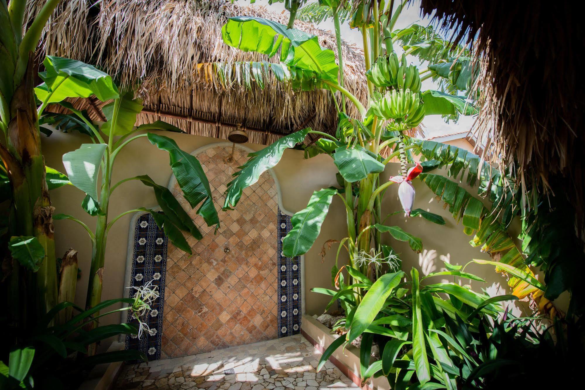 Lagun Blou Dive And Beach Resort Exterior photo