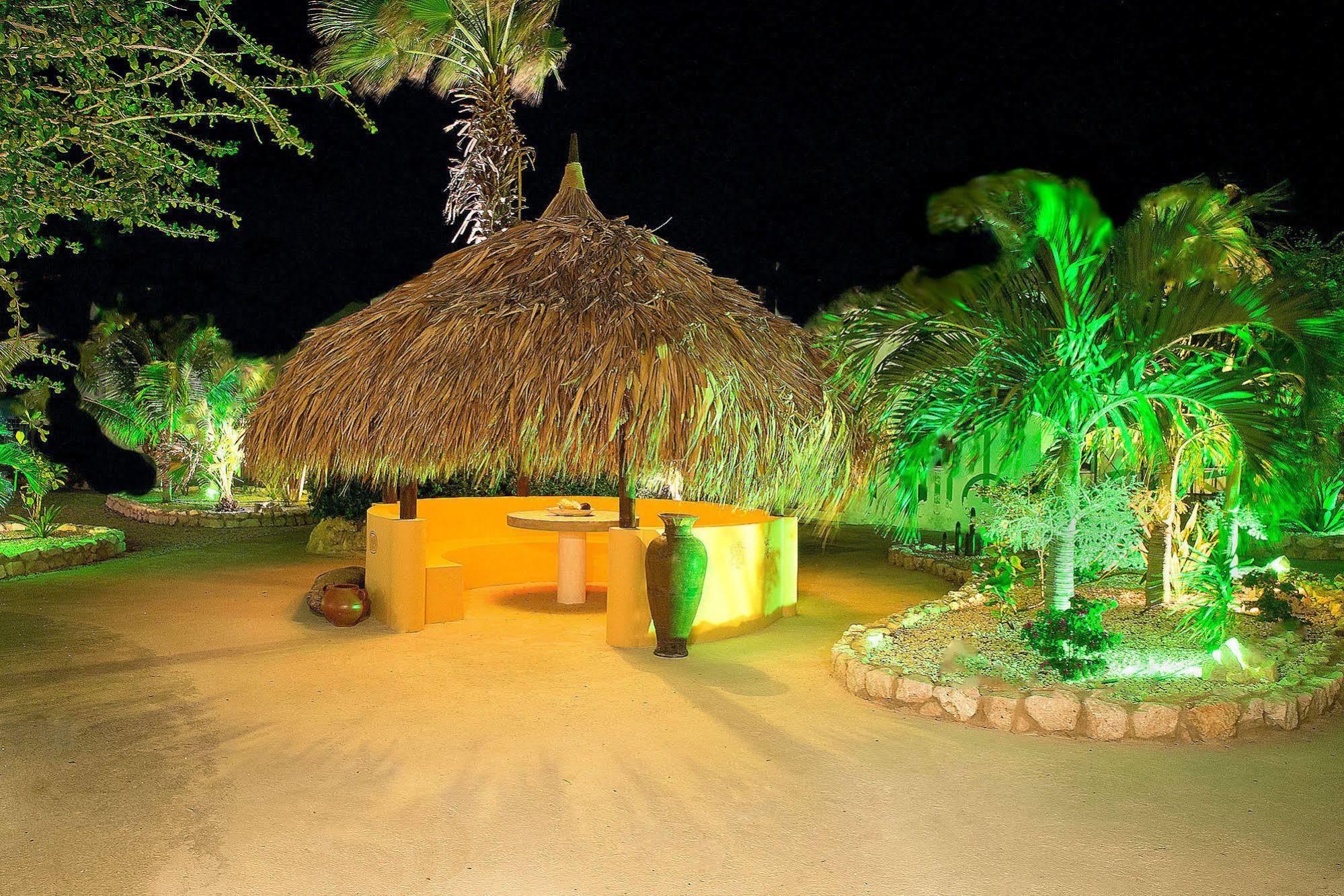 Lagun Blou Dive And Beach Resort Exterior photo